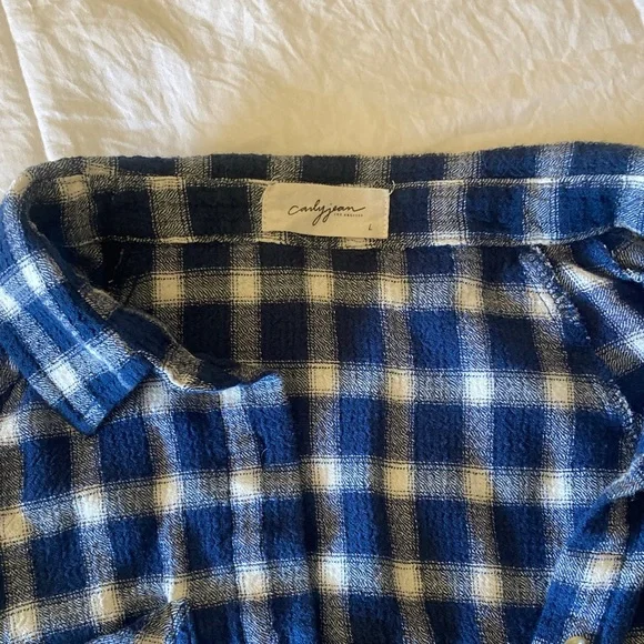 Carly Jean Los Angeles Blue Plaid Button-Up Top - Picture 2 of 2